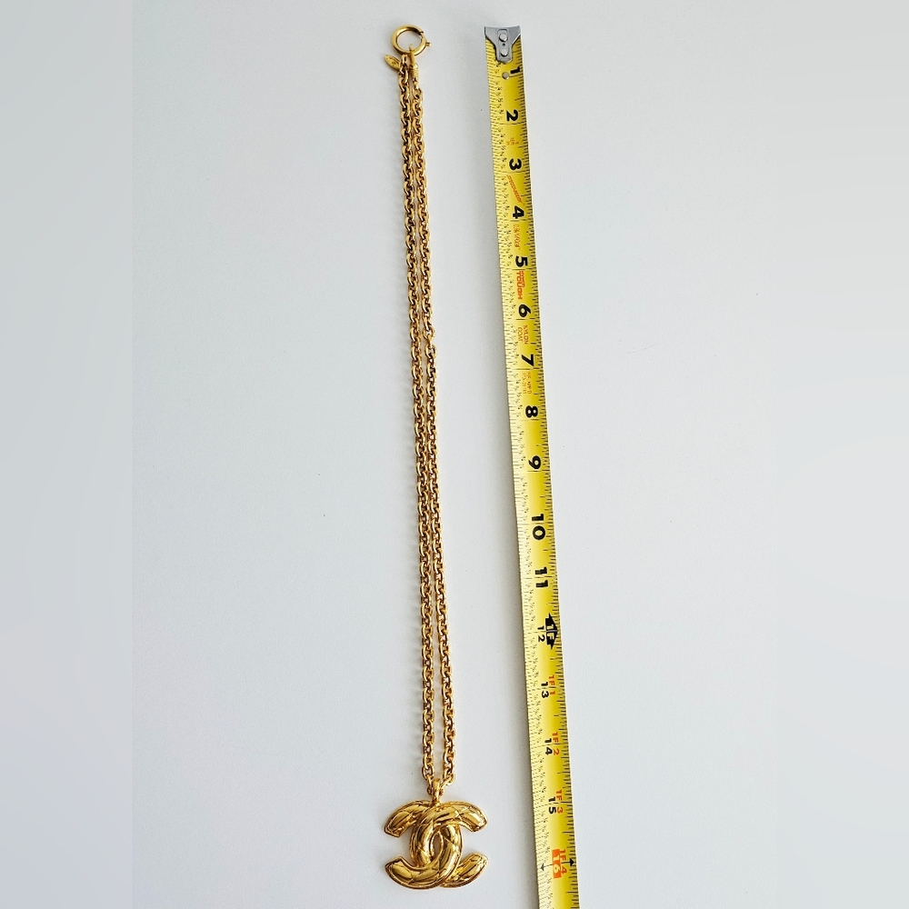 Chanel 24kt Gold-plated Quilted CC Long Necklace - Picture 4 of 8
